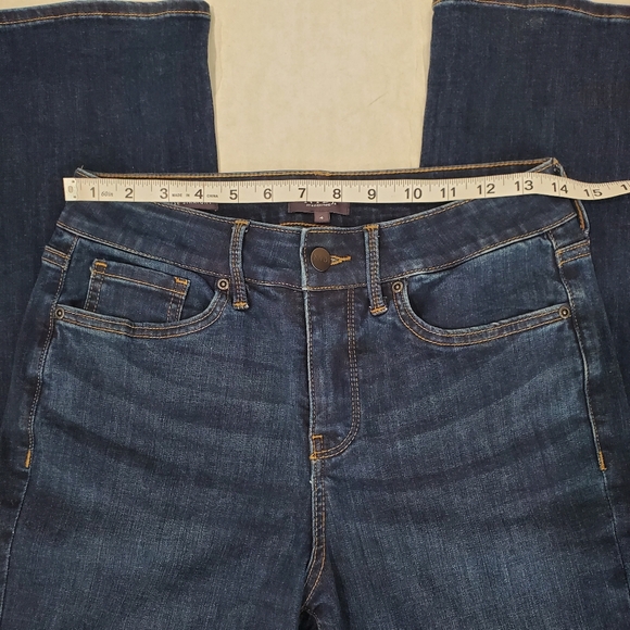 NYDJ Medium Wash High Rise Straight Leg Jeans Sz 4 Cool Embrace LiftxTuck Tech - Picture 7 of 11